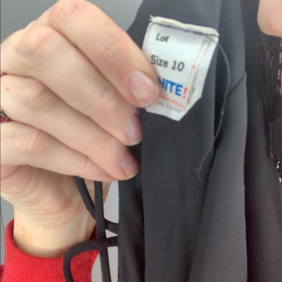 Black formal gown! - Picture 5 of 5